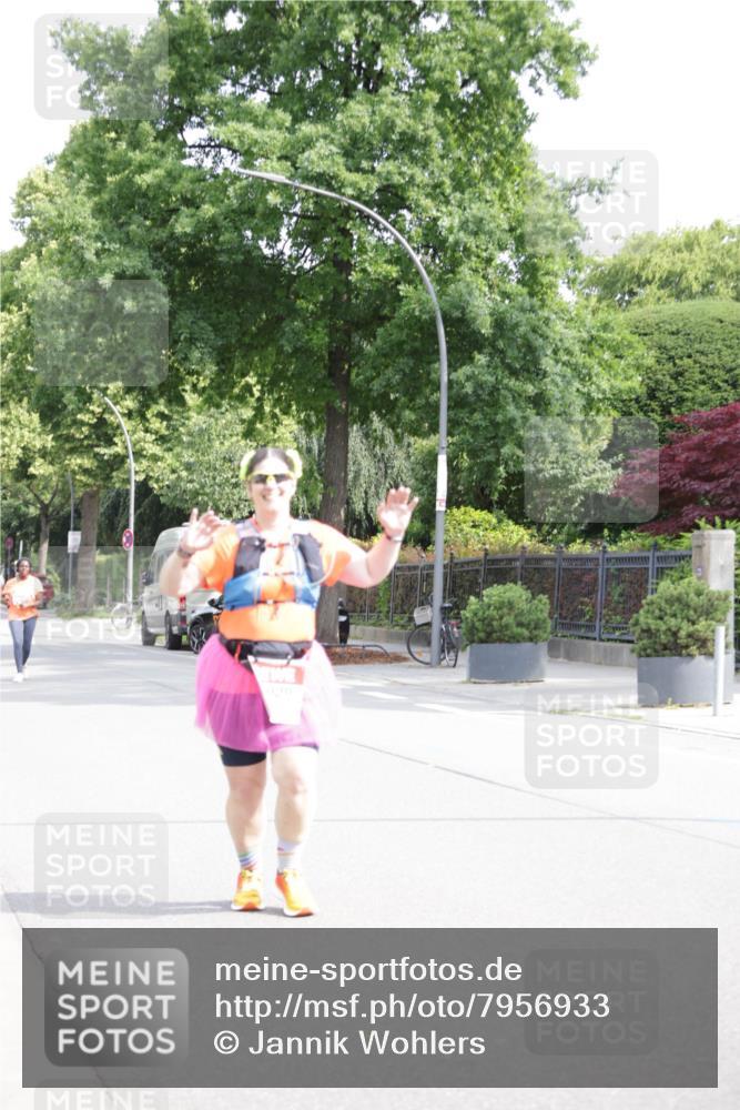 15.06.2025 - REWE Women's Run Jannik Wohlers http://msf.ph/oto/7956933 15.06.2025 09:14:18 Laufen  meine-sportfotos.de
