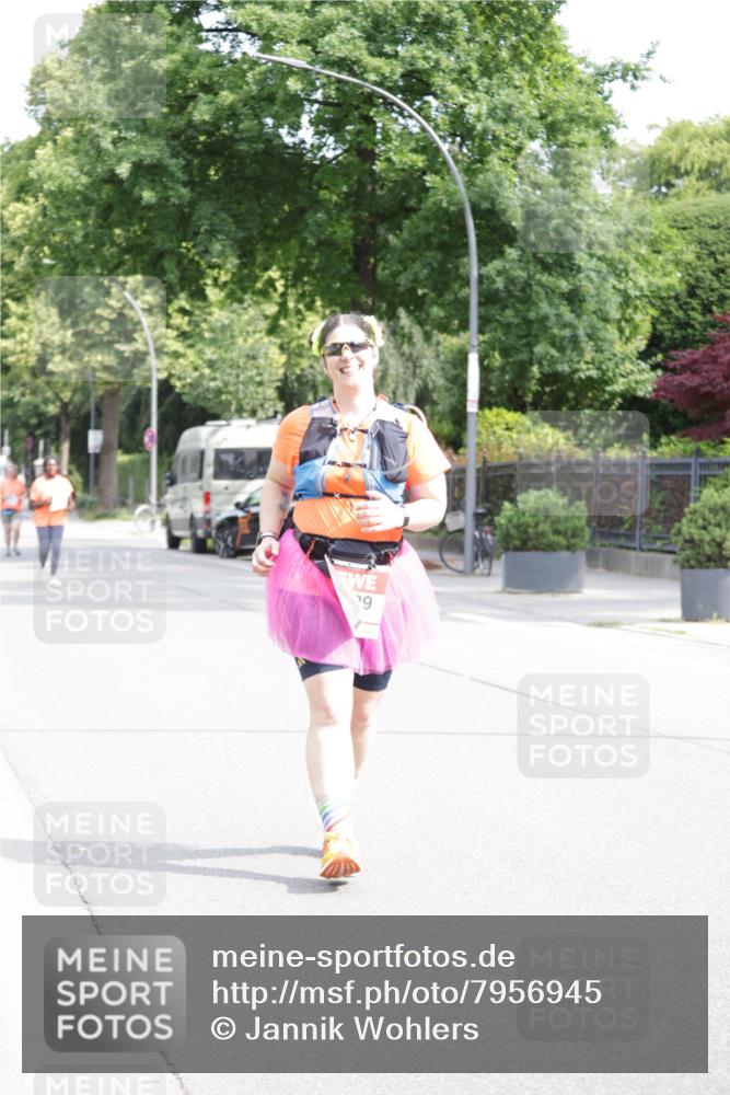 15.06.2025 - REWE Women's Run Jannik Wohlers http://msf.ph/oto/7956945 15.06.2025 09:14:18 Laufen 6 meine-sportfotos.de