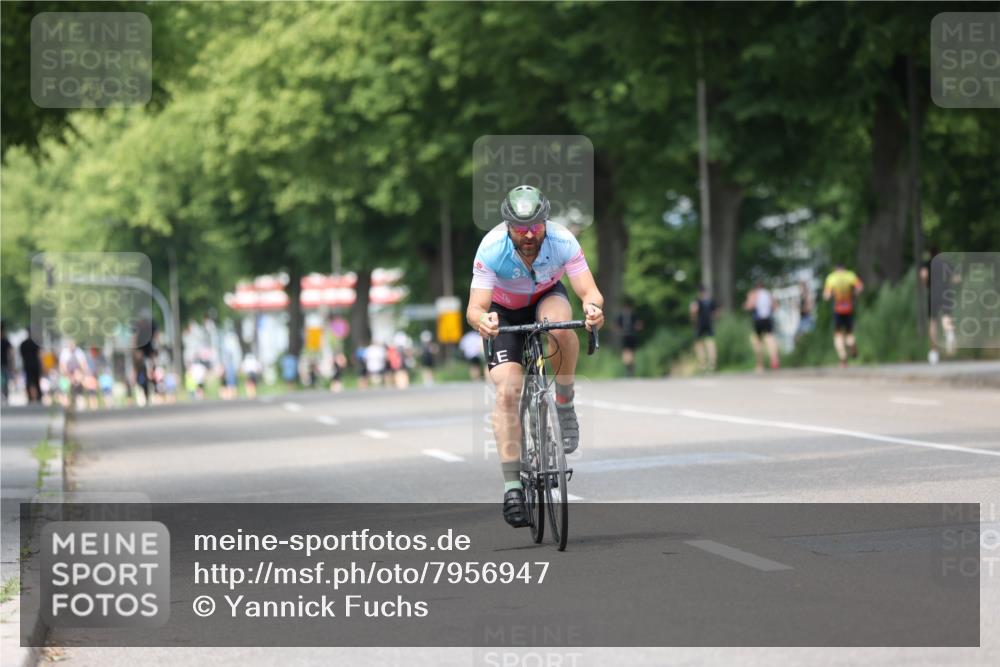 15.06.2025 - 7 Türme Triathlon Yannick Fuchs http://msf.ph/oto/7956947 15.06.2025 13:41:59 Radfahren 199, 670, 921 meine-sportfotos.de