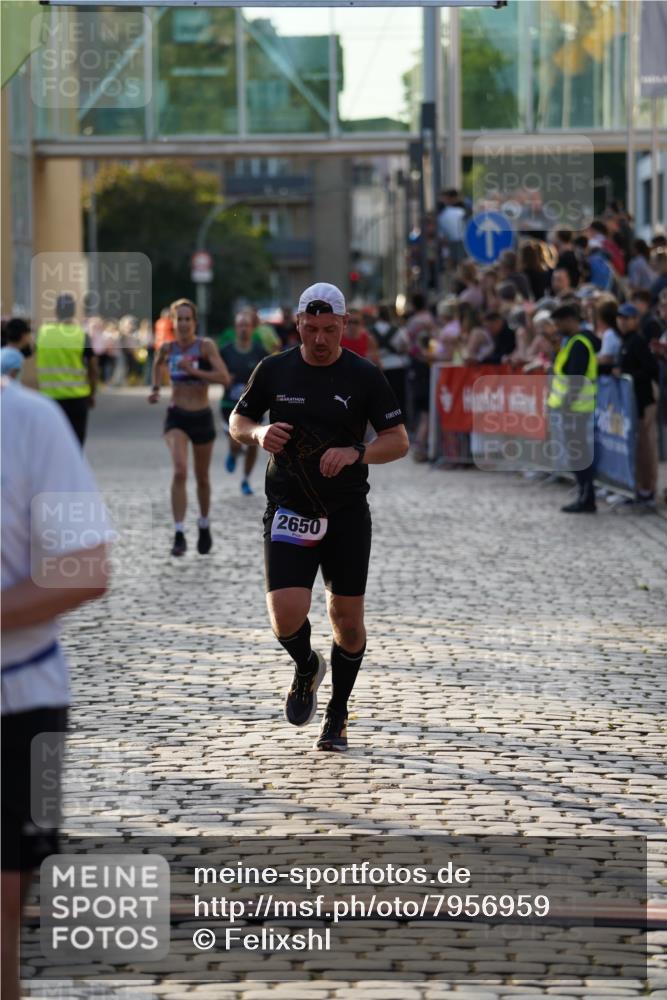 13.06.2025 - Holstenköstenlauf Felixshl http://msf.ph/oto/7956959 13.06.2025 19:47:48 Laufen 2207, 2377, 2485, 2604, 2650 meine-sportfotos.de