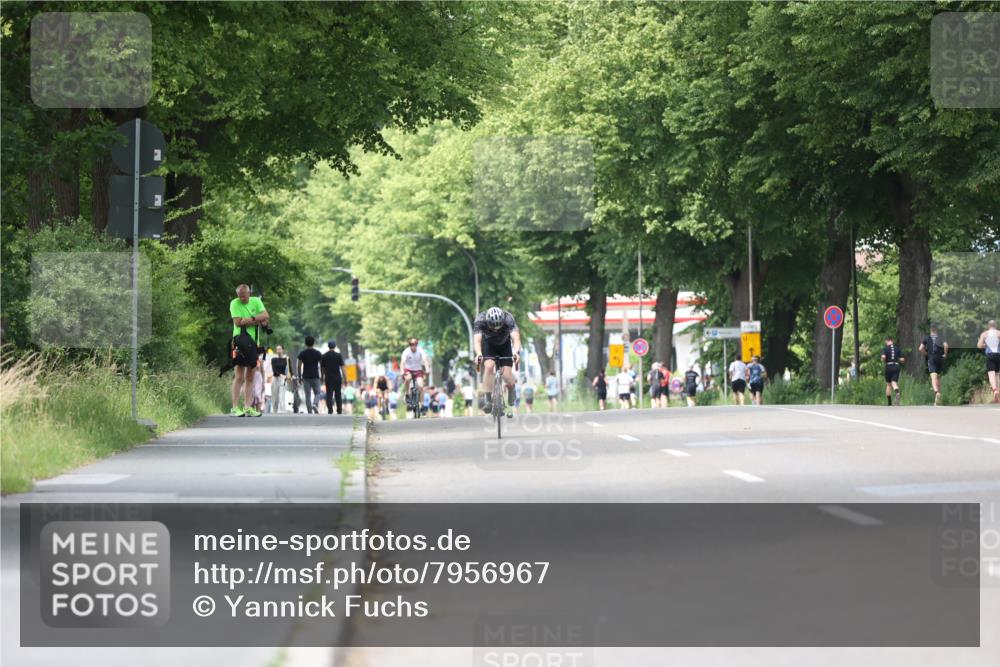 15.06.2025 - 7 Türme Triathlon Yannick Fuchs http://msf.ph/oto/7956967 15.06.2025 13:42:02 Radfahren 199, 921 meine-sportfotos.de
