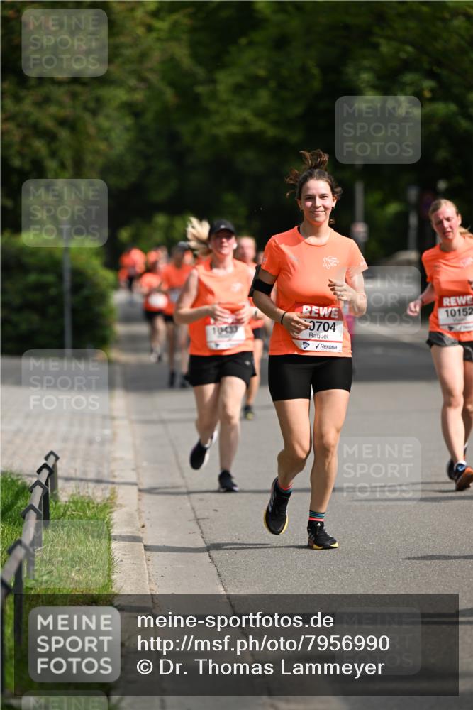 15.06.2025 - REWE Women's Run Dr. Thomas Lammeyer http://msf.ph/oto/7956990 15.06.2025 09:47:14 Laufen 70, 0704, 10152 meine-sportfotos.de