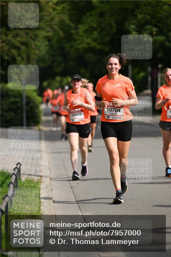 15.06.2025 - REWE Women's Run Dr. Thomas Lammeyer http://msf.ph/oto/7957000 15.06.2025 09:47:14 Laufen 10433, 10704, 1 meine-sportfotos.de