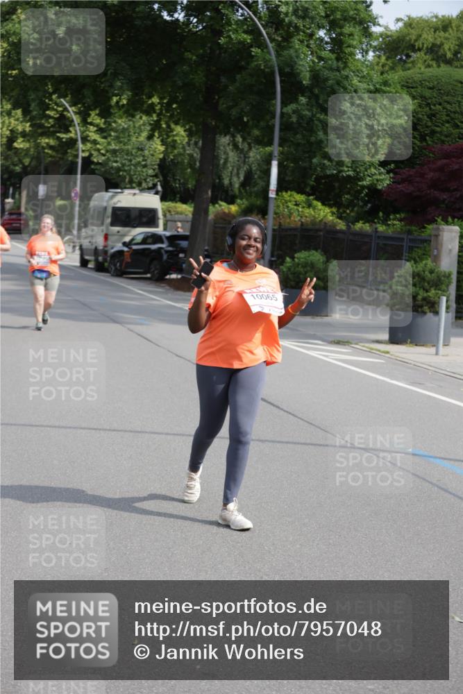 15.06.2025 - REWE Women's Run Jannik Wohlers http://msf.ph/oto/7957048 15.06.2025 09:14:29 Laufen 10065 meine-sportfotos.de