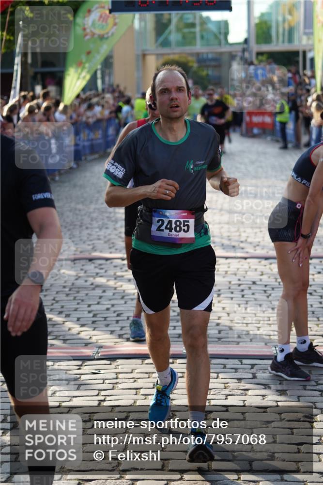 13.06.2025 - Holstenköstenlauf Felixshl http://msf.ph/oto/7957068 13.06.2025 19:47:57 Laufen 2183, 2207, 2344, 2485, 2604, 2804, 3896, 3907 meine-sportfotos.de