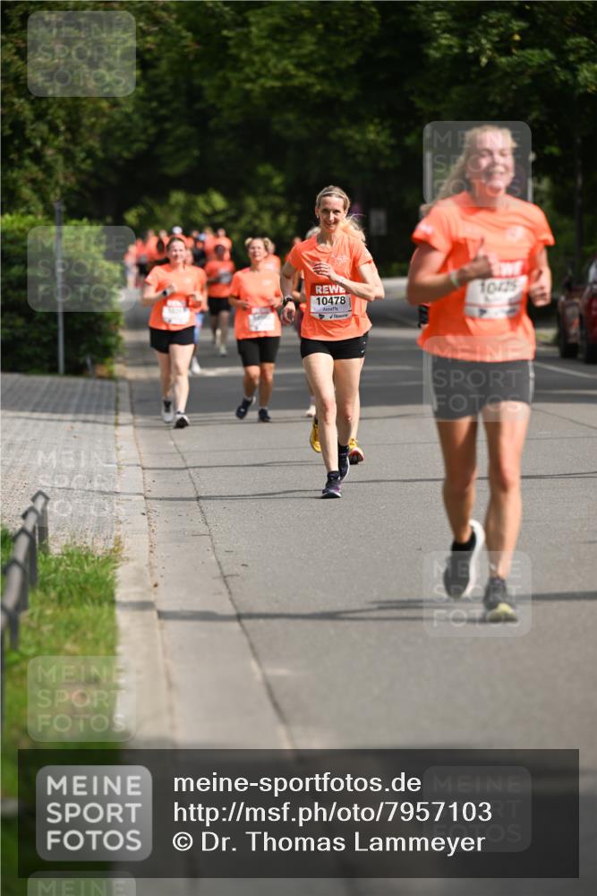 15.06.2025 - REWE Women's Run Dr. Thomas Lammeyer http://msf.ph/oto/7957103 15.06.2025 09:47:21 Laufen 10129, 10478 meine-sportfotos.de