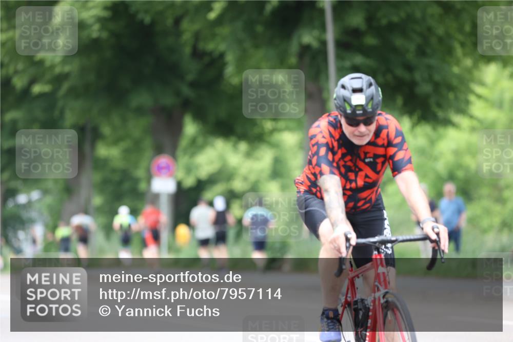 15.06.2025 - 7 Türme Triathlon Yannick Fuchs http://msf.ph/oto/7957114 15.06.2025 13:42:40 Radfahren 675, 1065 meine-sportfotos.de