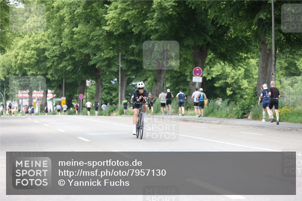 15.06.2025 - 7 Türme Triathlon Yannick Fuchs http://msf.ph/oto/7957130 15.06.2025 13:42:47 Radfahren 486 meine-sportfotos.de