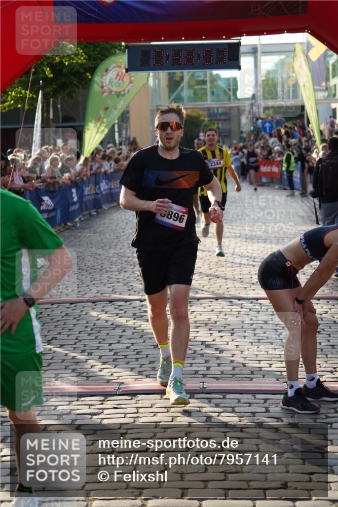 13.06.2025 - Holstenköstenlauf Felixshl http://msf.ph/oto/7957141 13.06.2025 19:48:02 Laufen 2183, 2344, 2477, 2804, 3574, 3575, 3603, 3896, 3907 meine-sportfotos.de