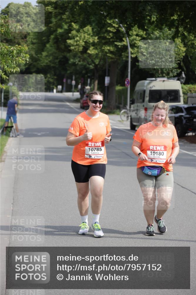 15.06.2025 - REWE Women's Run Jannik Wohlers http://msf.ph/oto/7957152 15.06.2025 09:14:33 Laufen 10785, 10180 meine-sportfotos.de