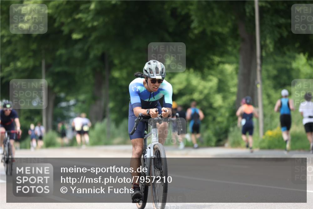 15.06.2025 - 7 Türme Triathlon Yannick Fuchs http://msf.ph/oto/7957210 15.06.2025 13:43:09 Radfahren 509, 650 meine-sportfotos.de