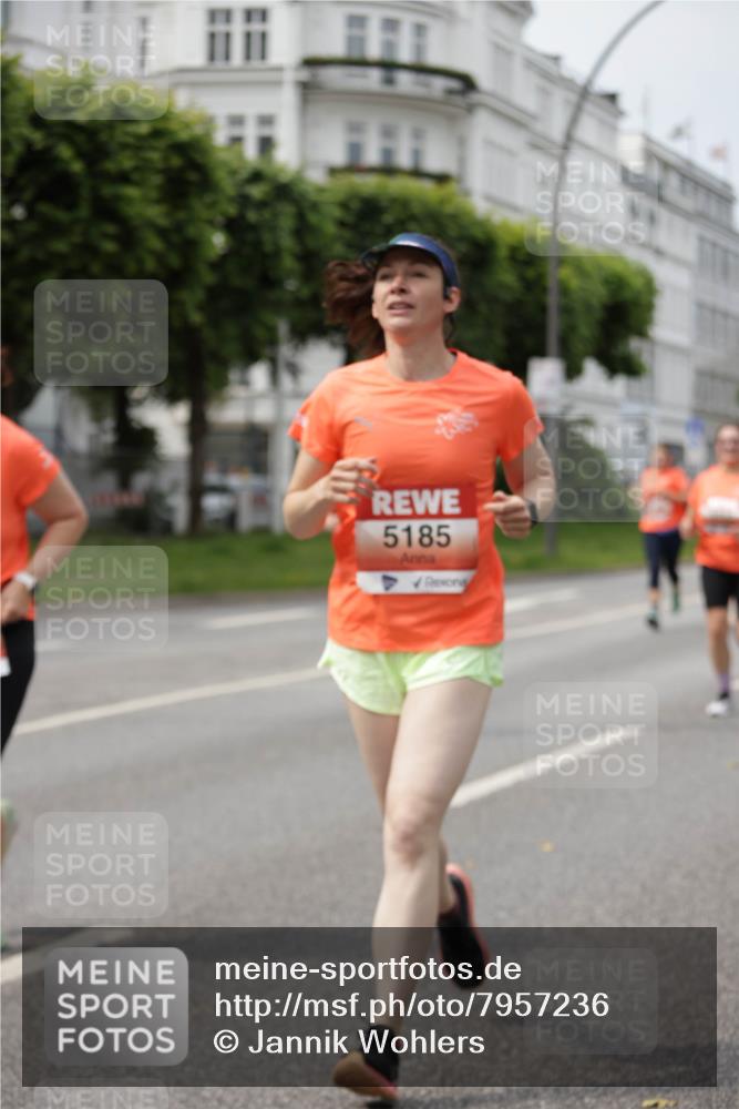 15.06.2025 - REWE Women's Run Jannik Wohlers http://msf.ph/oto/7957236 15.06.2025 09:43:54 Laufen 5185 meine-sportfotos.de