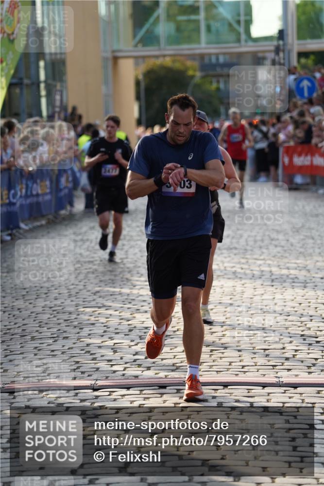 13.06.2025 - Holstenköstenlauf Felixshl http://msf.ph/oto/7957266 13.06.2025 19:48:07 Laufen 2064, 2147, 2183, 2344, 2477, 3574, 3575, 3603 meine-sportfotos.de