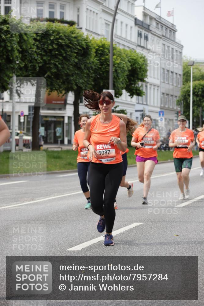 15.06.2025 - REWE Women's Run Jannik Wohlers http://msf.ph/oto/7957284 15.06.2025 09:43:56 Laufen 5271, 5455, 5087 meine-sportfotos.de