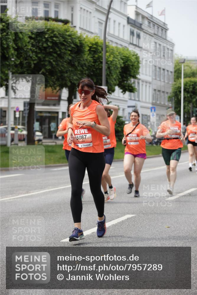 15.06.2025 - REWE Women's Run Jannik Wohlers http://msf.ph/oto/7957289 15.06.2025 09:43:57 Laufen 5087, 5271 meine-sportfotos.de