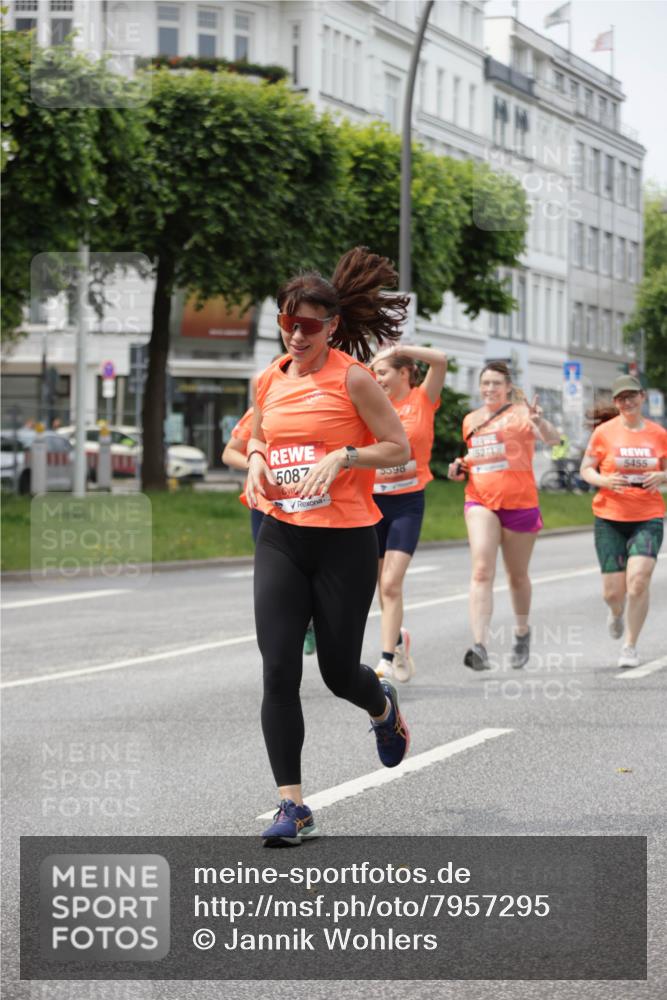 15.06.2025 - REWE Women's Run Jannik Wohlers http://msf.ph/oto/7957295 15.06.2025 09:43:57 Laufen 5087, 559, 5271 meine-sportfotos.de