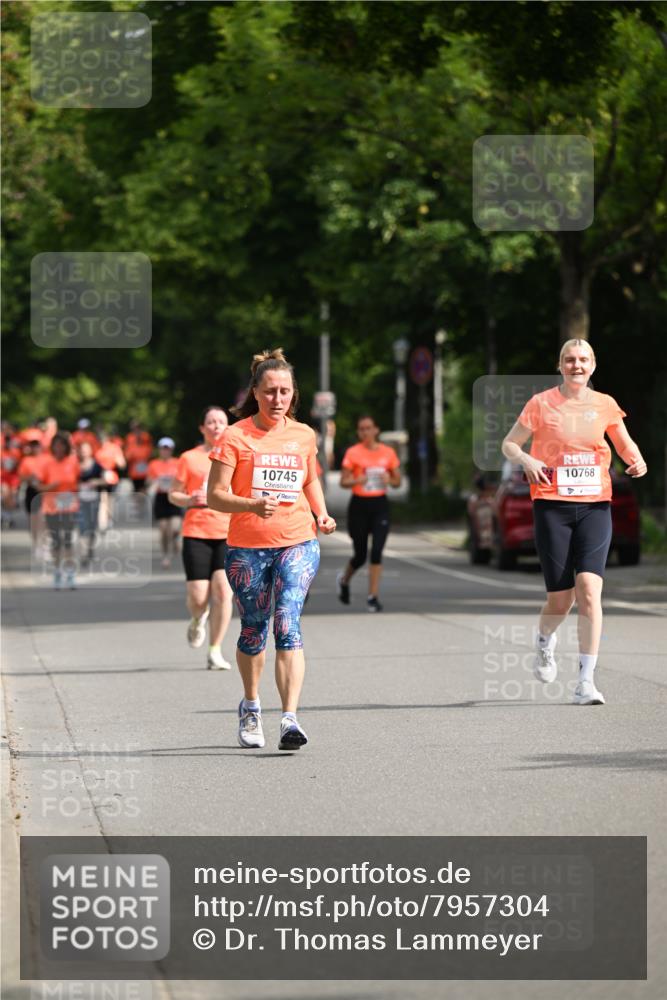 15.06.2025 - REWE Women's Run Dr. Thomas Lammeyer http://msf.ph/oto/7957304 15.06.2025 09:47:33 Laufen 10745, 10768 meine-sportfotos.de