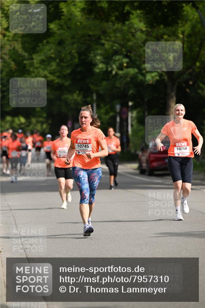 15.06.2025 - REWE Women's Run Dr. Thomas Lammeyer http://msf.ph/oto/7957310 15.06.2025 09:47:34 Laufen 10745, 10768 meine-sportfotos.de