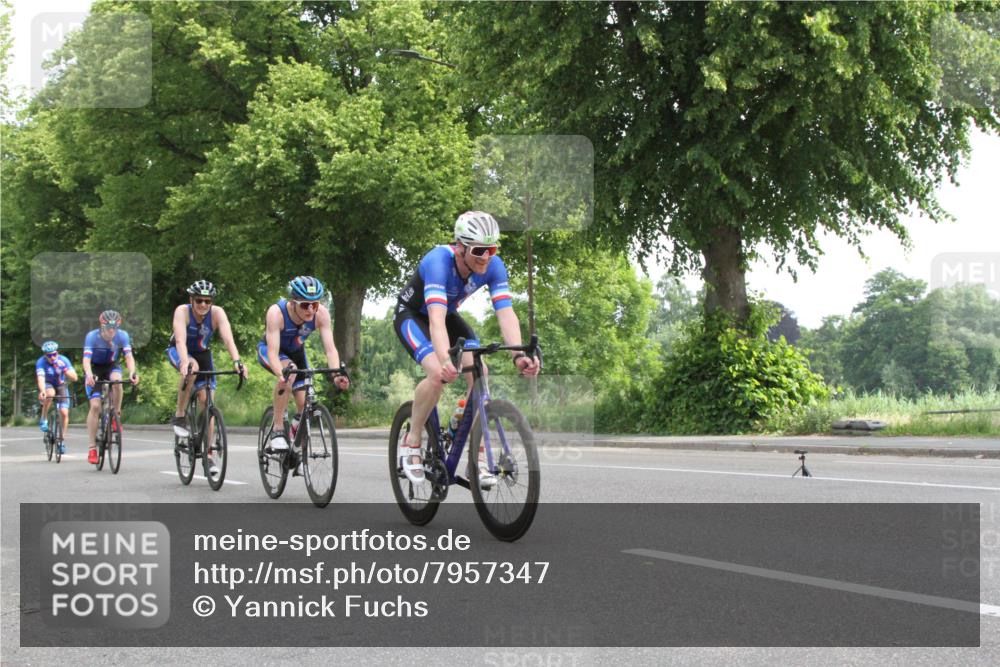 15.06.2025 - 7 Türme Triathlon Yannick Fuchs http://msf.ph/oto/7957347 15.06.2025 09:48:46 Radfahren  meine-sportfotos.de