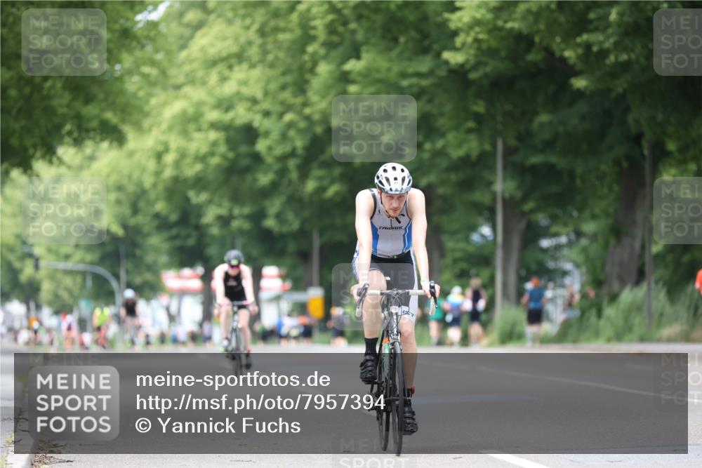 15.06.2025 - 7 Türme Triathlon Yannick Fuchs http://msf.ph/oto/7957394 15.06.2025 13:43:40 Radfahren 479, 1137 meine-sportfotos.de