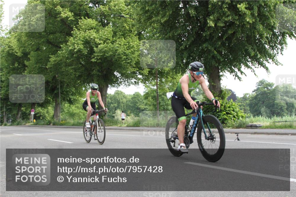 15.06.2025 - 7 Türme Triathlon Yannick Fuchs http://msf.ph/oto/7957428 15.06.2025 09:49:08 Radfahren  meine-sportfotos.de