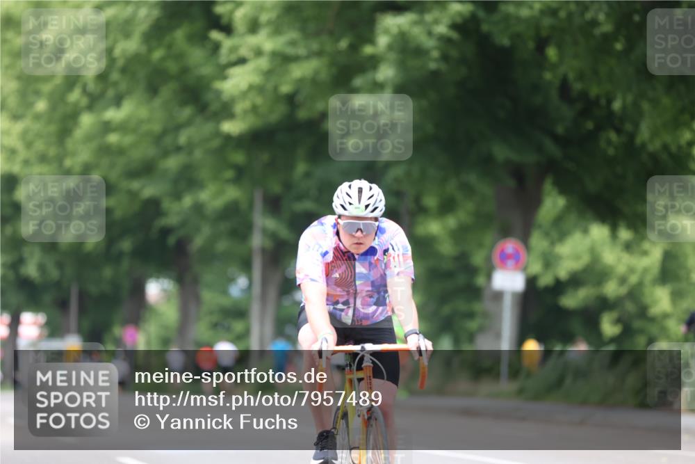 15.06.2025 - 7 Türme Triathlon Yannick Fuchs http://msf.ph/oto/7957489 15.06.2025 13:43:55 Radfahren 705, 1080 meine-sportfotos.de