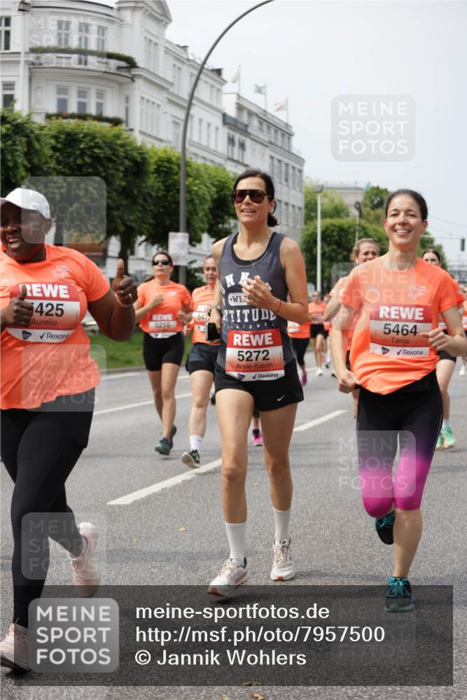 15.06.2025 - REWE Women's Run Jannik Wohlers http://msf.ph/oto/7957500 15.06.2025 09:44:03 Laufen 425, 547, 5216, 5272, 5464 meine-sportfotos.de