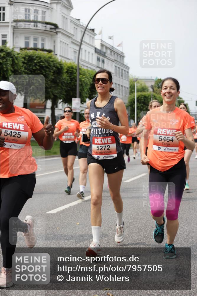 15.06.2025 - REWE Women's Run Jannik Wohlers http://msf.ph/oto/7957505 15.06.2025 09:44:03 Laufen 5425, 5216, 5272, 5464 meine-sportfotos.de