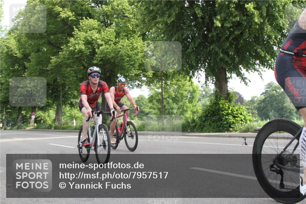 15.06.2025 - 7 Türme Triathlon Yannick Fuchs http://msf.ph/oto/7957517 15.06.2025 09:52:20 Radfahren  meine-sportfotos.de