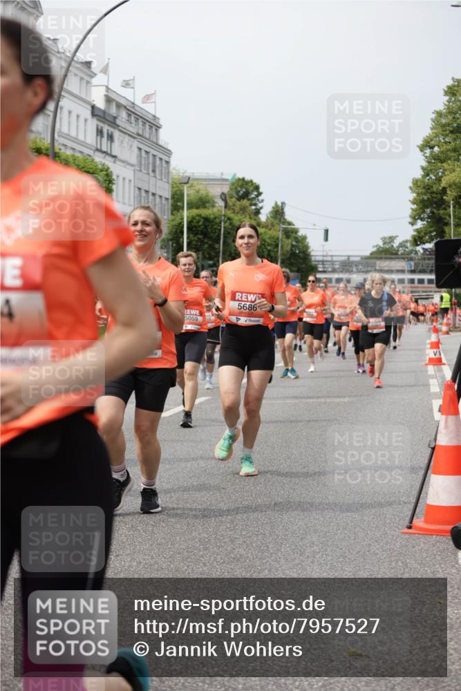 15.06.2025 - REWE Women's Run Jannik Wohlers http://msf.ph/oto/7957527 15.06.2025 09:44:04 Laufen 4, 5686 meine-sportfotos.de