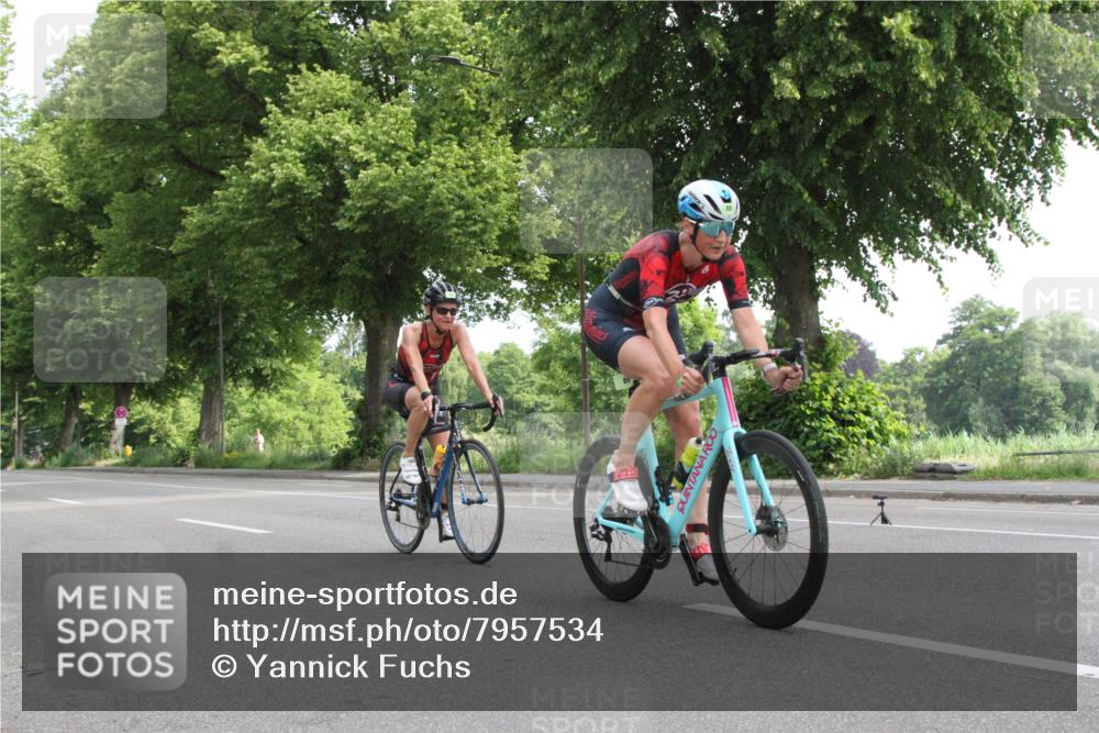15.06.2025 - 7 Türme Triathlon Yannick Fuchs http://msf.ph/oto/7957534 15.06.2025 09:52:26 Radfahren  meine-sportfotos.de