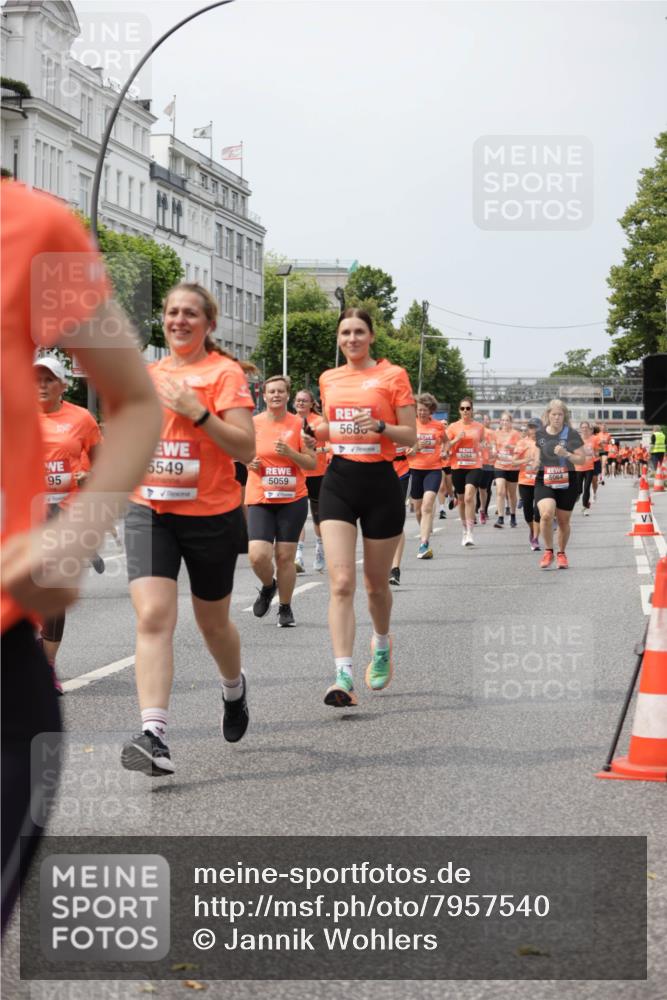 15.06.2025 - REWE Women's Run Jannik Wohlers http://msf.ph/oto/7957540 15.06.2025 09:44:04 Laufen 5549, 95, 5059, 568, 5264, 5064 meine-sportfotos.de