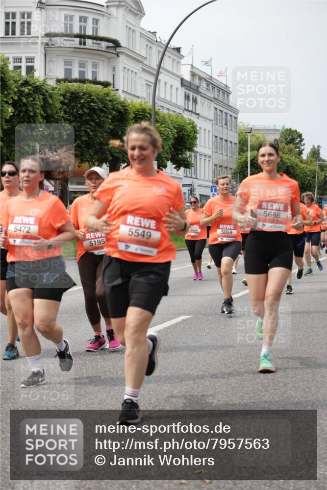 15.06.2025 - REWE Women's Run Jannik Wohlers http://msf.ph/oto/7957563 15.06.2025 09:44:05 Laufen 5549, 5529, 5059, 5472, 5195, 56862 meine-sportfotos.de
