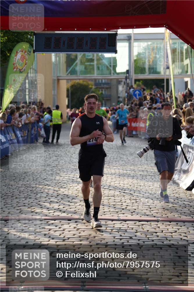 13.06.2025 - Holstenköstenlauf Felixshl http://msf.ph/oto/7957575 13.06.2025 19:48:24 Laufen 2087, 2357, 2748, 2807 meine-sportfotos.de