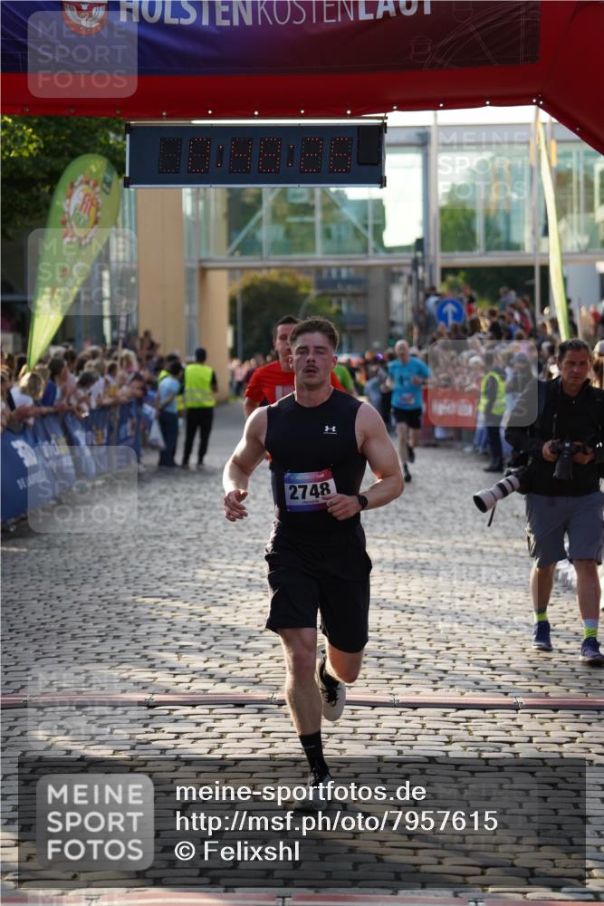 13.06.2025 - Holstenköstenlauf Felixshl http://msf.ph/oto/7957615 13.06.2025 19:48:25 Laufen 2087, 2357, 2748, 2807 meine-sportfotos.de