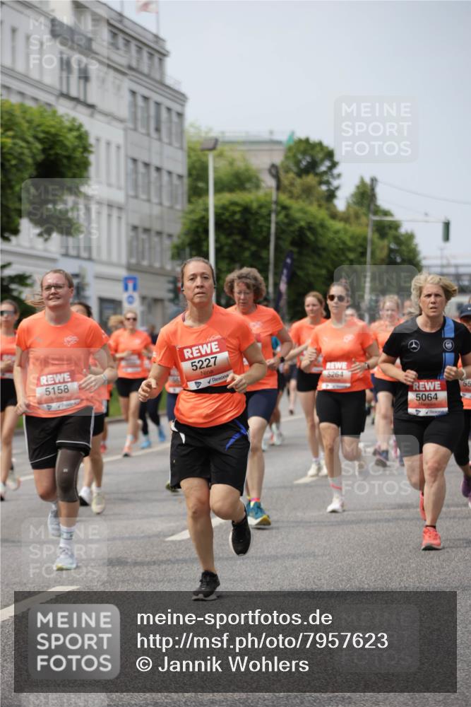 15.06.2025 - REWE Women's Run Jannik Wohlers http://msf.ph/oto/7957623 15.06.2025 09:44:06 Laufen 5158, 5227, 5264, 55, 5064 meine-sportfotos.de