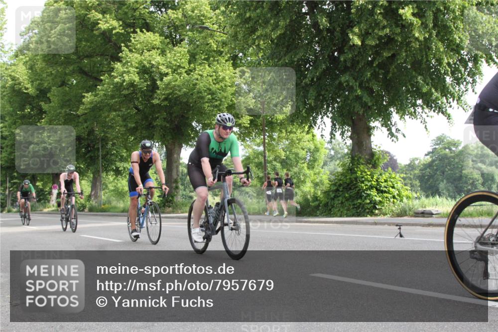 15.06.2025 - 7 Türme Triathlon Yannick Fuchs http://msf.ph/oto/7957679 15.06.2025 09:56:25 Radfahren  meine-sportfotos.de