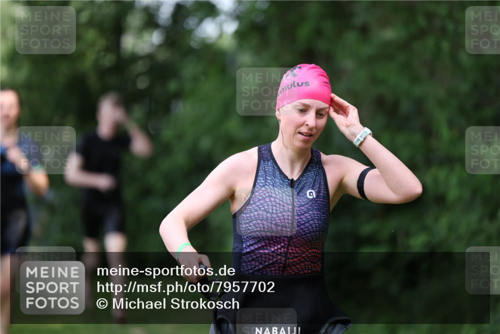 15.06.2025 - 7 Türme Triathlon Michael Strokosch http://msf.ph/oto/7957702 15.06.2025 12:36:47 Schwimmen 429, 514, 584, 645, 666 meine-sportfotos.de