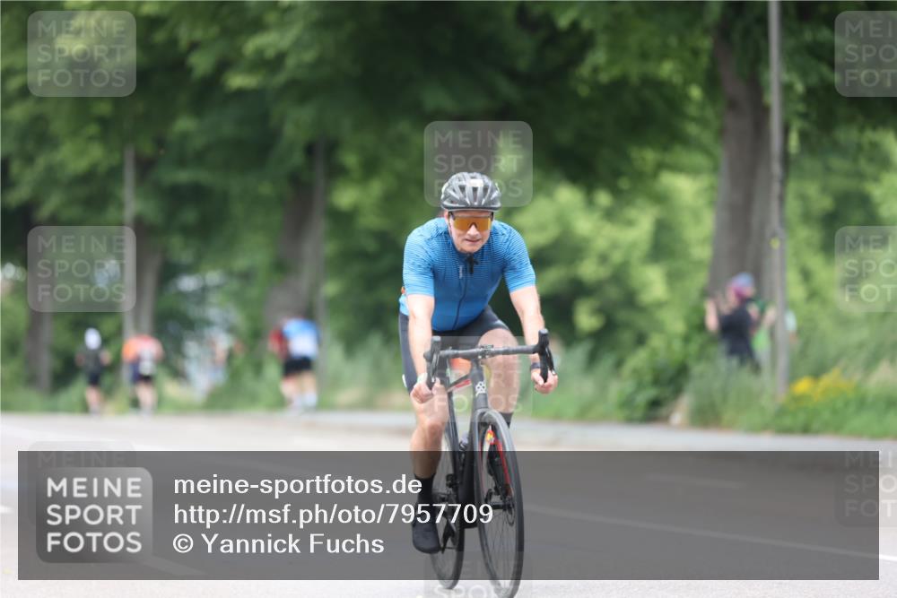 15.06.2025 - 7 Türme Triathlon Yannick Fuchs http://msf.ph/oto/7957709 15.06.2025 13:44:41 Radfahren 228, 321, 371, 555, 593, 754, 845, 865 meine-sportfotos.de