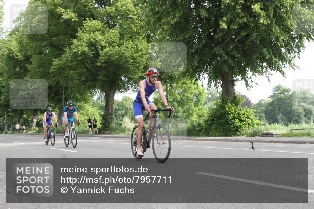 15.06.2025 - 7 Türme Triathlon Yannick Fuchs http://msf.ph/oto/7957711 15.06.2025 09:56:30 Radfahren  meine-sportfotos.de