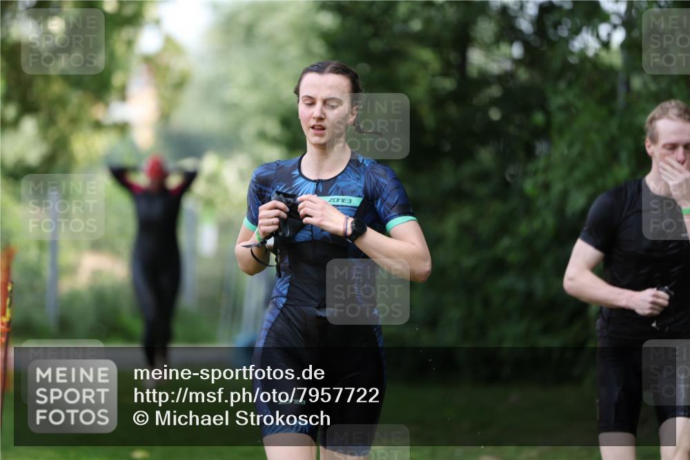 15.06.2025 - 7 Türme Triathlon Michael Strokosch http://msf.ph/oto/7957722 15.06.2025 12:36:49 Schwimmen 429, 514, 584, 645, 666 meine-sportfotos.de