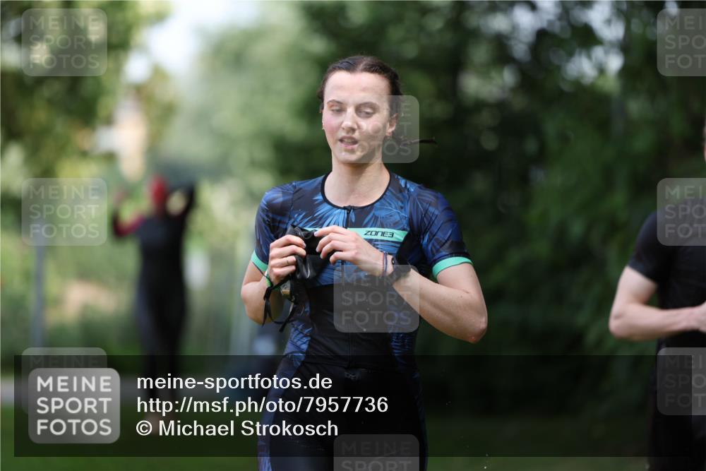 15.06.2025 - 7 Türme Triathlon Michael Strokosch http://msf.ph/oto/7957736 15.06.2025 12:36:50 Schwimmen 429, 514, 584, 645, 666 meine-sportfotos.de