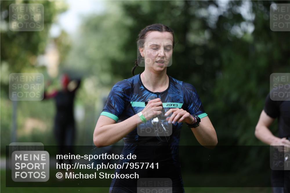 15.06.2025 - 7 Türme Triathlon Michael Strokosch http://msf.ph/oto/7957741 15.06.2025 12:36:50 Schwimmen 429, 514, 584, 645, 666 meine-sportfotos.de