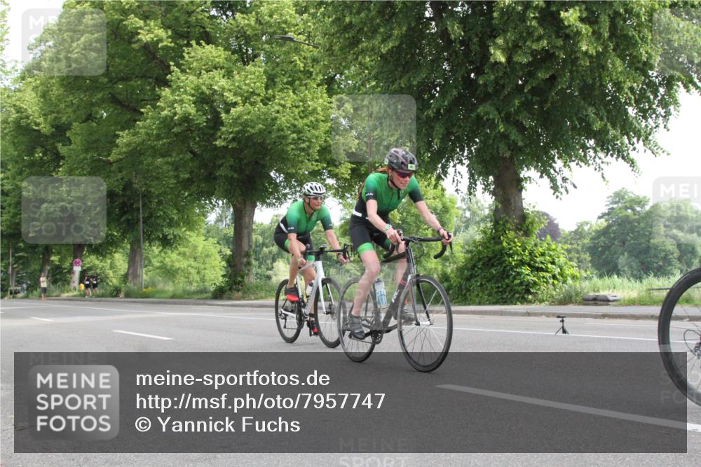 15.06.2025 - 7 Türme Triathlon Yannick Fuchs http://msf.ph/oto/7957747 15.06.2025 09:56:37 Radfahren  meine-sportfotos.de