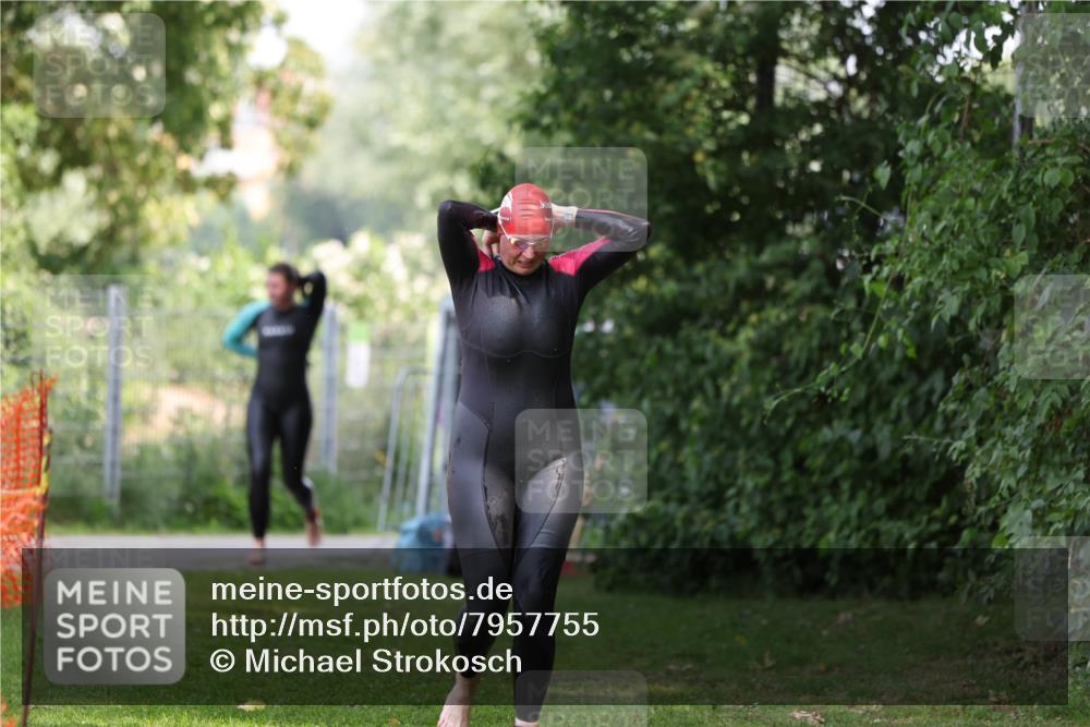 15.06.2025 - 7 Türme Triathlon Michael Strokosch http://msf.ph/oto/7957755 15.06.2025 12:36:54 Schwimmen 429, 514, 520, 556, 584, 645, 666 meine-sportfotos.de