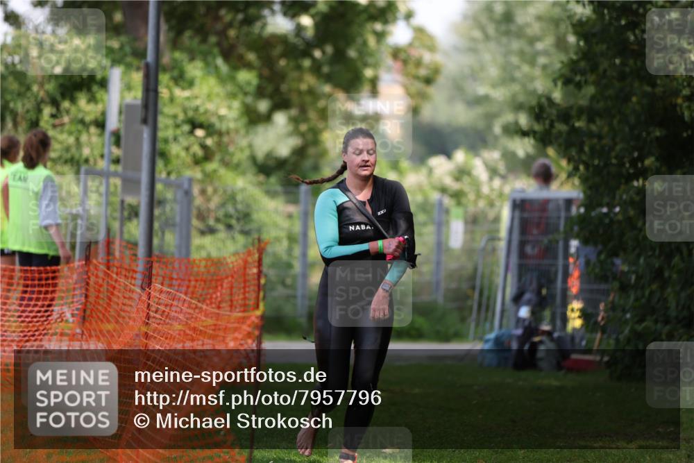 15.06.2025 - 7 Türme Triathlon Michael Strokosch http://msf.ph/oto/7957796 15.06.2025 12:36:59 Schwimmen 429, 514, 520, 556, 645, 666 meine-sportfotos.de