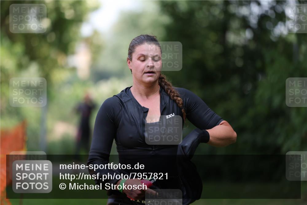 15.06.2025 - 7 Türme Triathlon Michael Strokosch http://msf.ph/oto/7957821 15.06.2025 12:37:03 Schwimmen 429, 491, 520, 556, 645, 668 meine-sportfotos.de