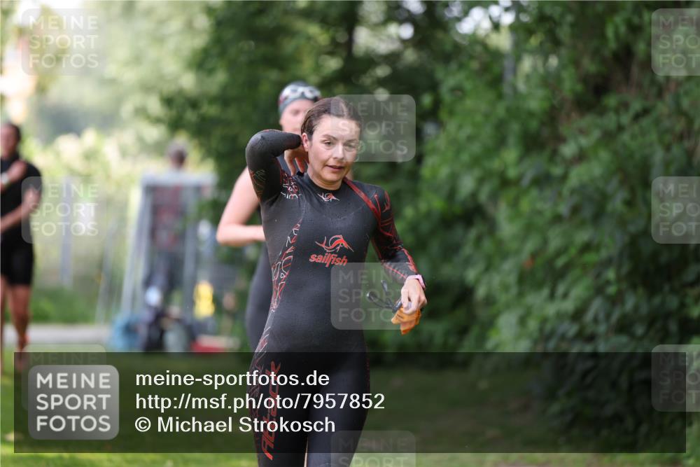 15.06.2025 - 7 Türme Triathlon Michael Strokosch http://msf.ph/oto/7957852 15.06.2025 12:37:11 Schwimmen 368, 369, 429, 491, 520, 556, 645, 668 meine-sportfotos.de