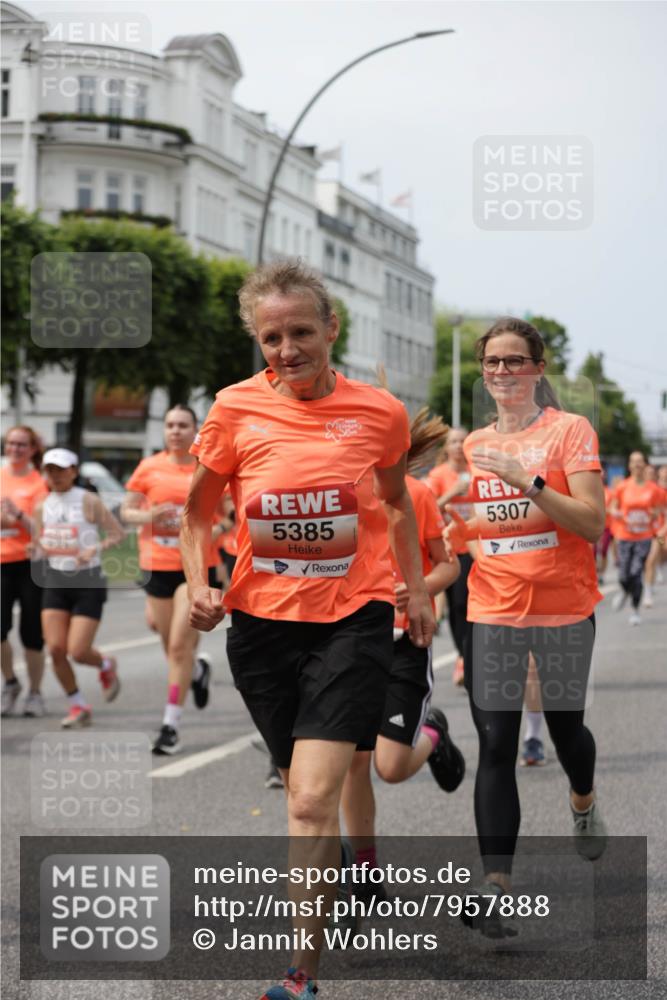 15.06.2025 - REWE Women's Run Jannik Wohlers http://msf.ph/oto/7957888 15.06.2025 09:44:13 Laufen 5385, 5307 meine-sportfotos.de