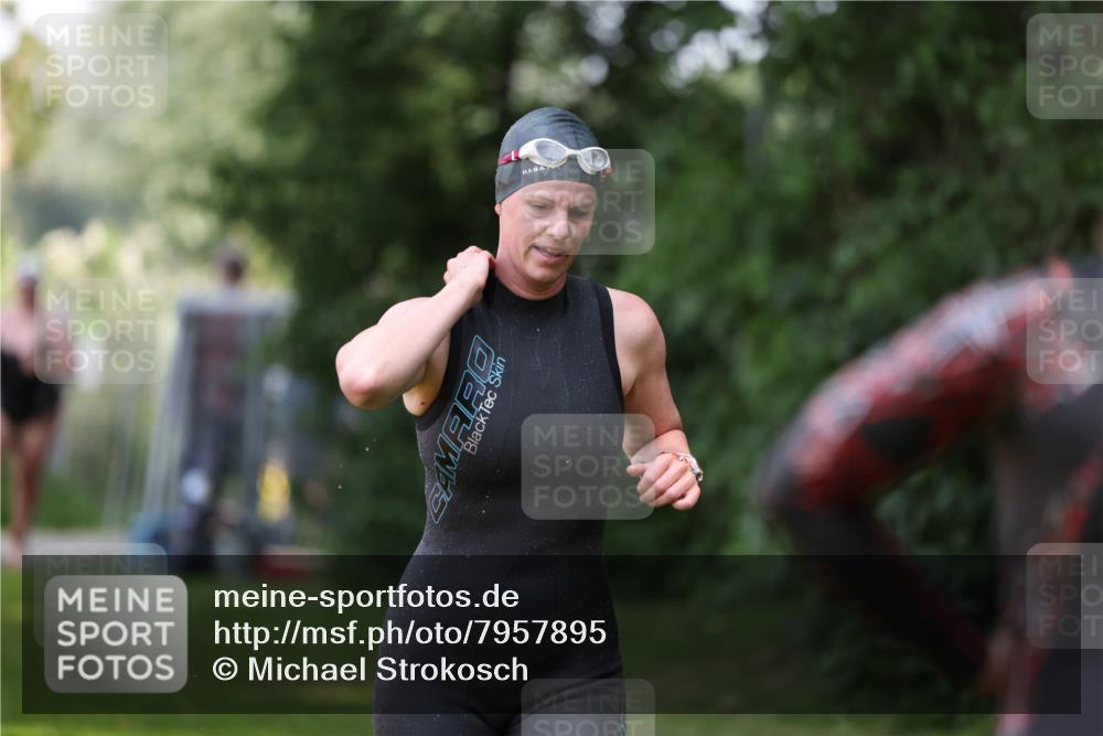 15.06.2025 - 7 Türme Triathlon Michael Strokosch http://msf.ph/oto/7957895 15.06.2025 12:37:13 Schwimmen 368, 369, 429, 491, 520, 556, 645, 668 meine-sportfotos.de